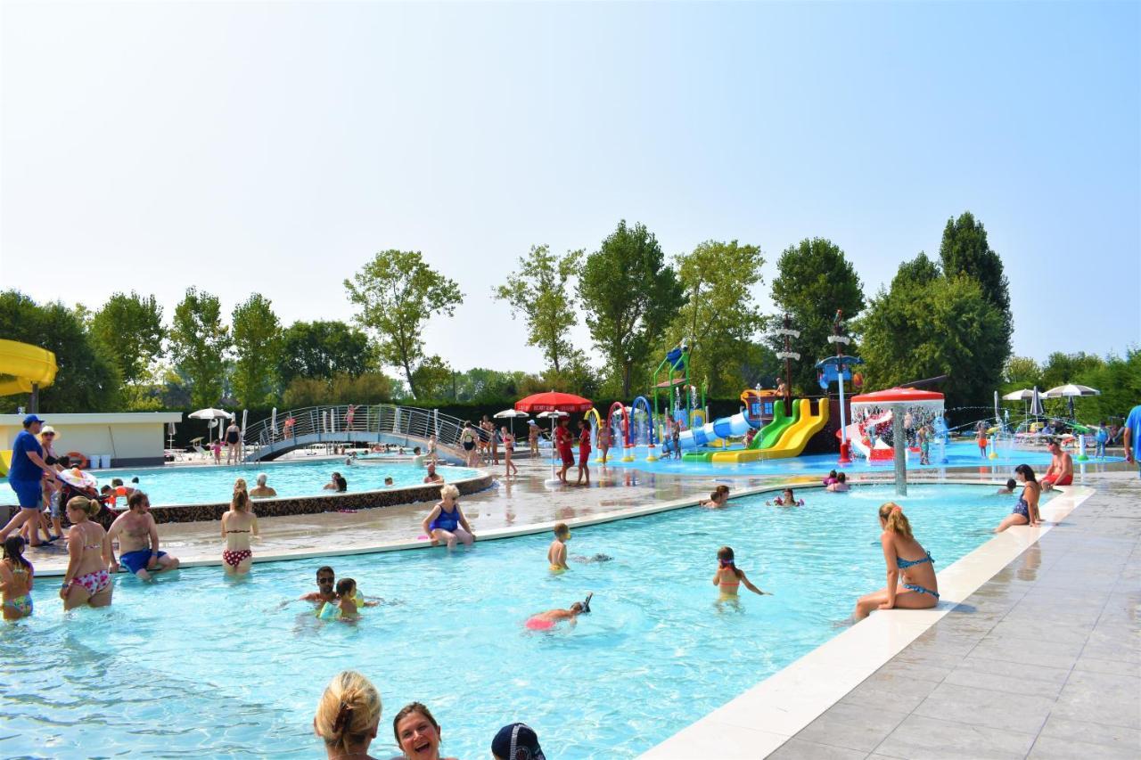 Villaggio San Francesco - Adria Holiday Mobile Homes دونا فيردي المظهر الخارجي الصورة