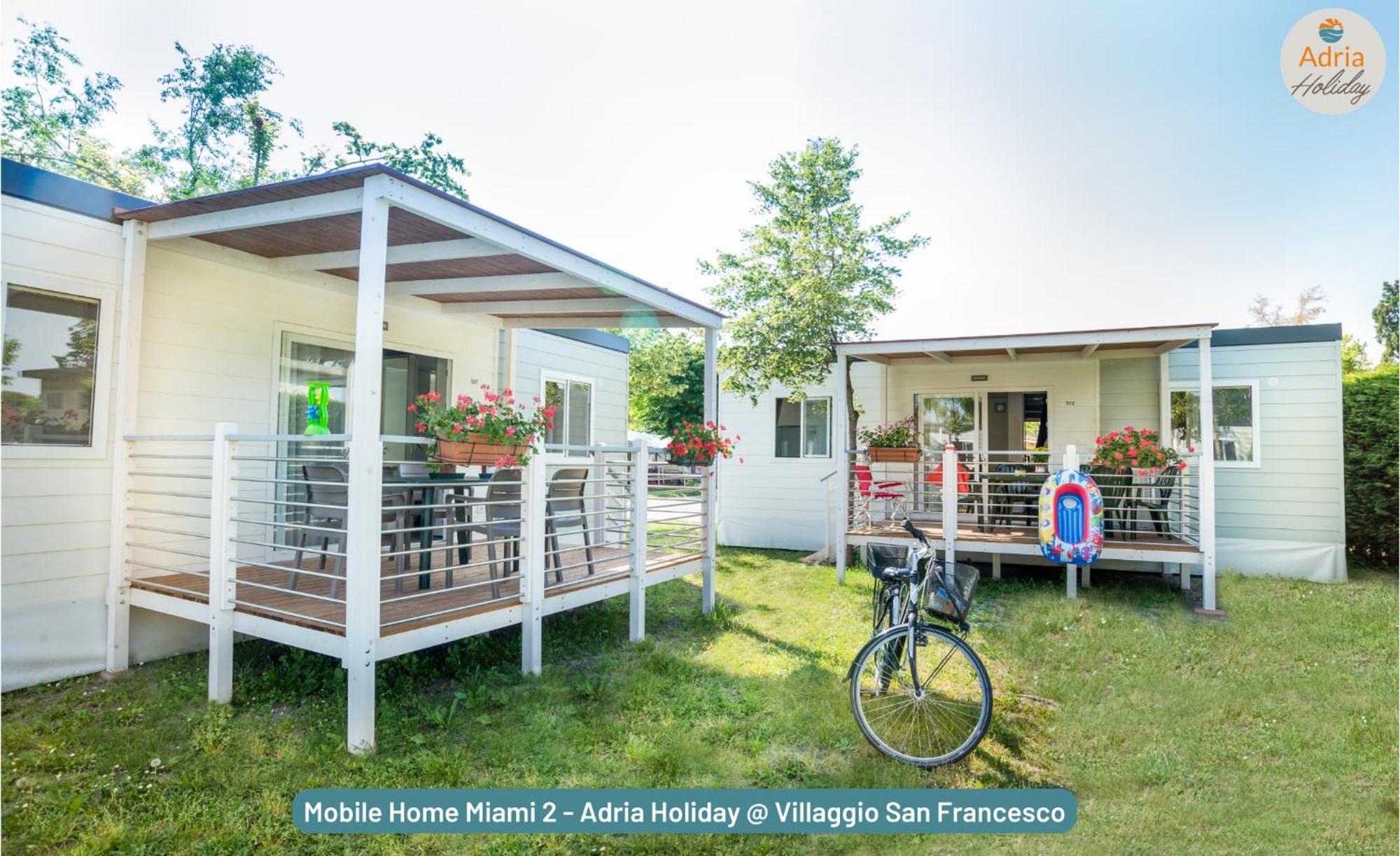 Villaggio San Francesco - Adria Holiday Mobile Homes دونا فيردي المظهر الخارجي الصورة