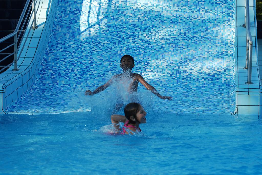 Villaggio San Francesco - Adria Holiday Mobile Homes دونا فيردي المظهر الخارجي الصورة